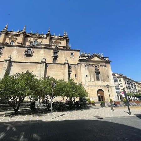 Alojamiento Comercio. Jaén Exterior foto